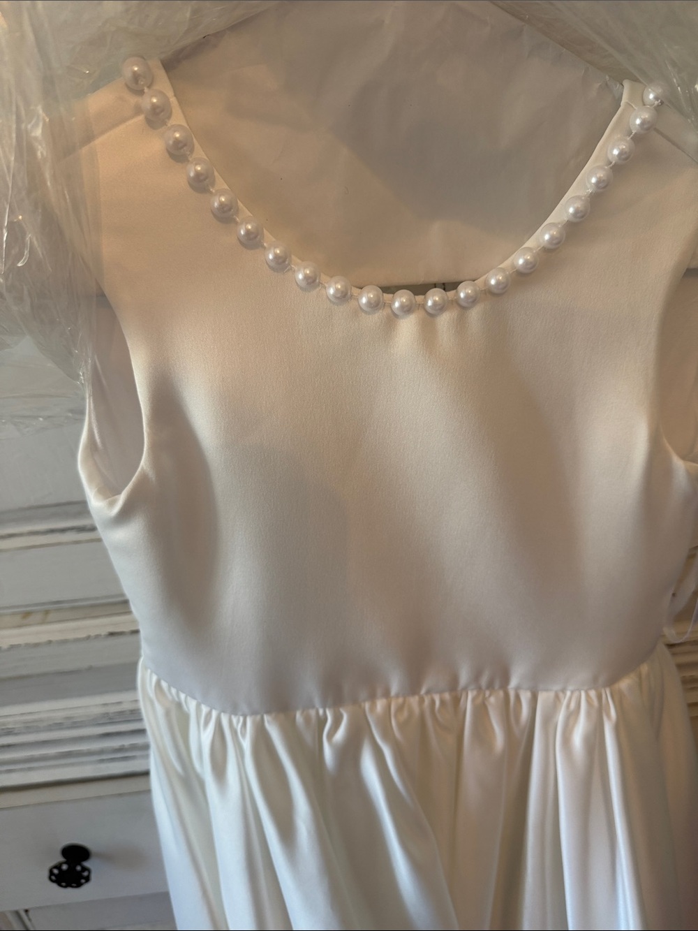 Girls White Pearl-Trim Sleeveless Dress